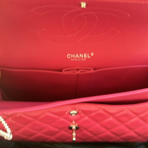 Chanel Jumbo Pink Patent - like new - Picture 9 of 12